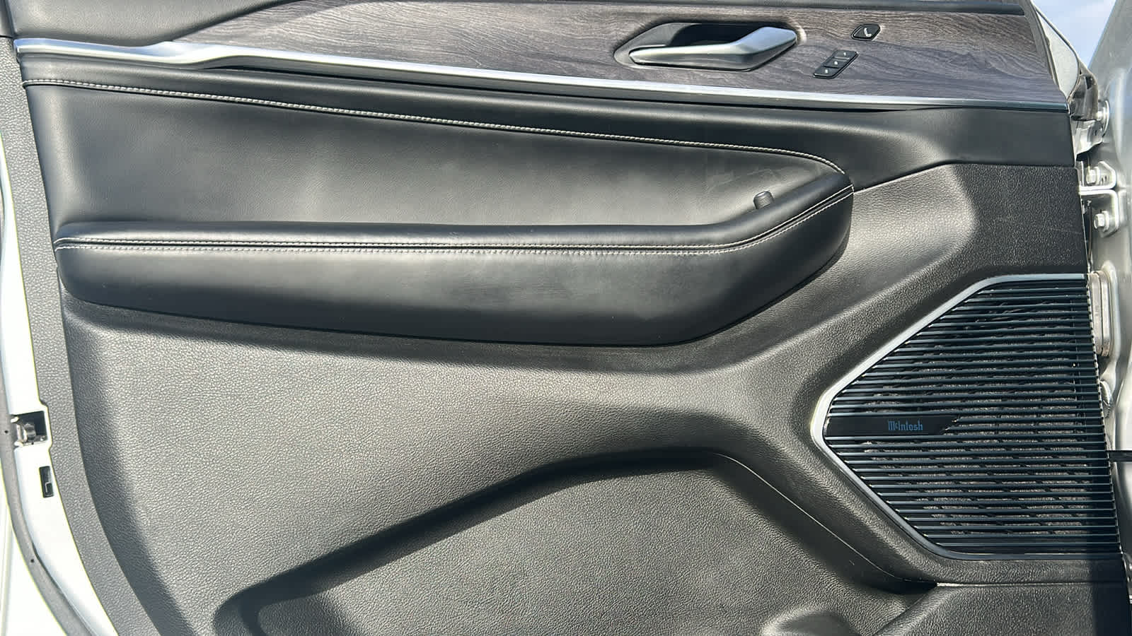 Thumbnail: 2021 Jeep Grand Cherokee L - 23