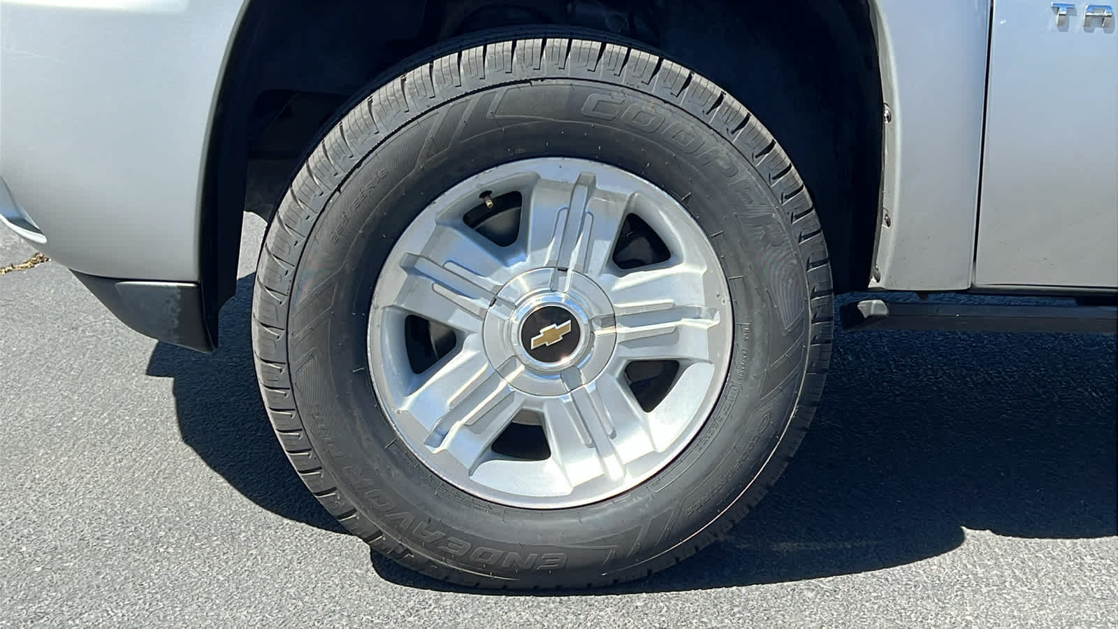 Thumbnail: 2011 Chevrolet Tahoe - 9