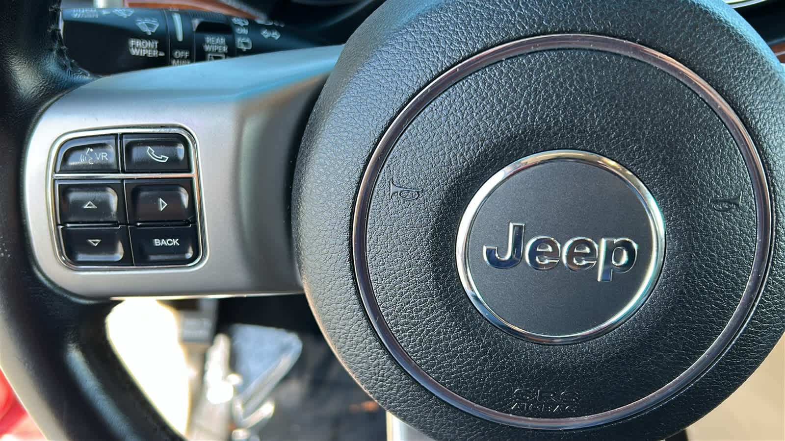 Thumbnail: 2011 Jeep Grand Cherokee - 19