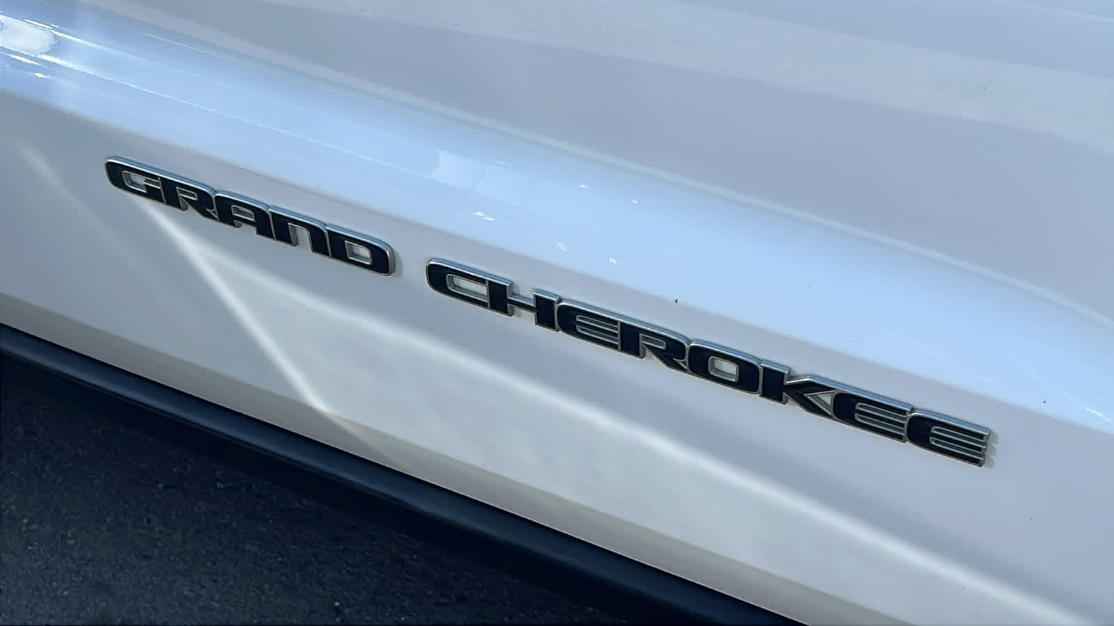 Thumbnail: 2021 Jeep Grand Cherokee - 7