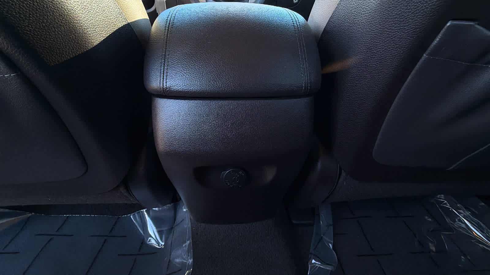 Thumbnail: 2018 Hyundai Santa Fe - 25