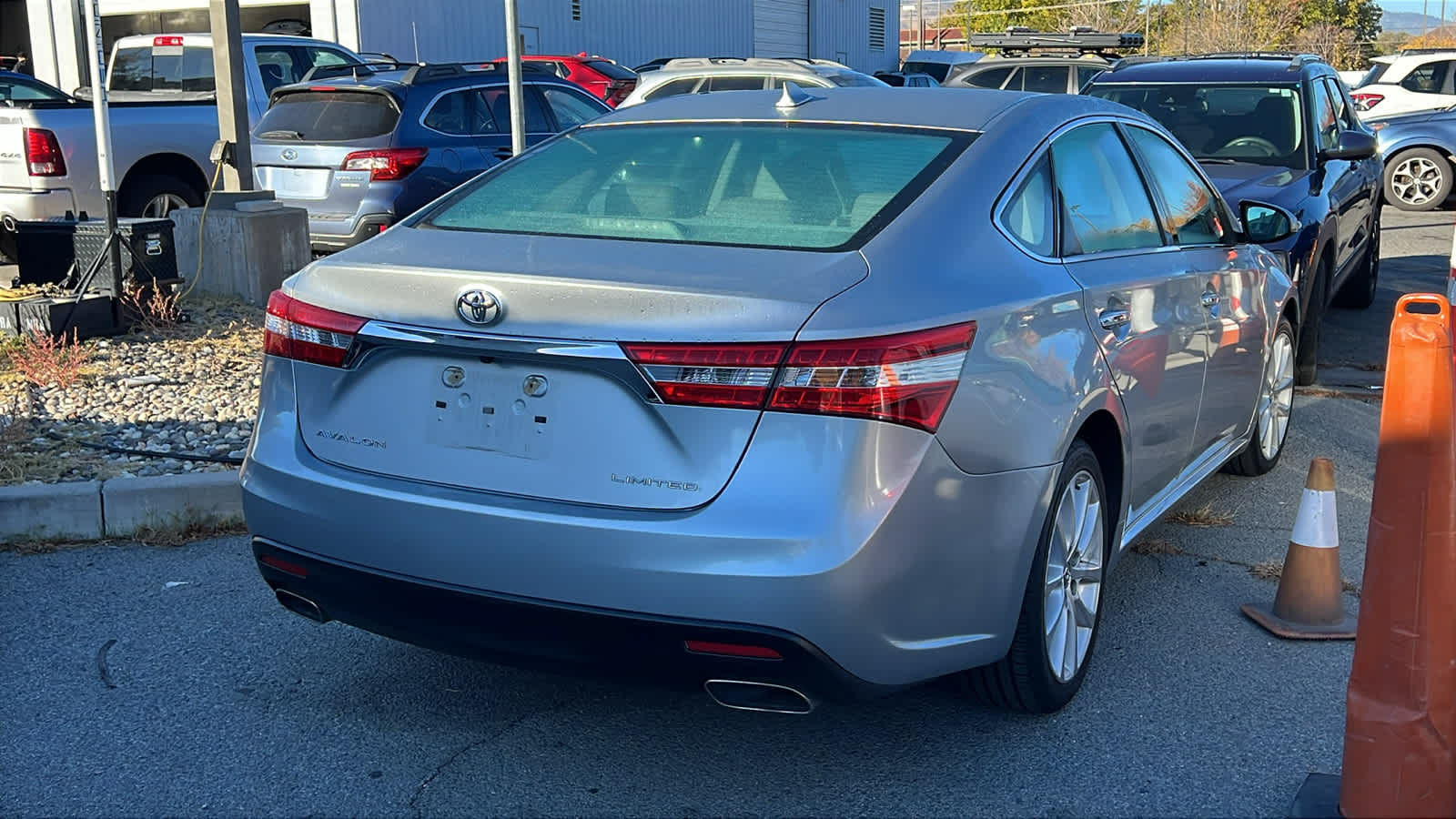 Thumbnail: 2015 Toyota Avalon - 15