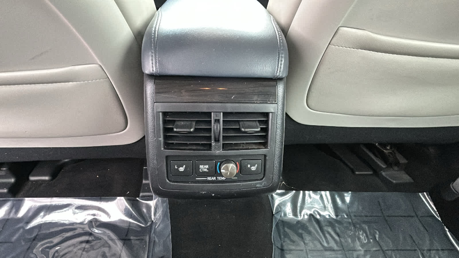 Thumbnail: 2015 Toyota Avalon - 25