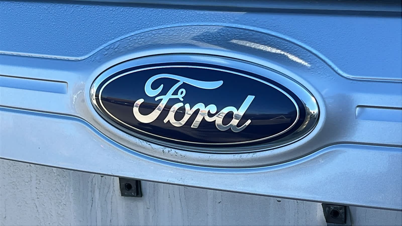 Thumbnail: 2013 Ford Edge - 13