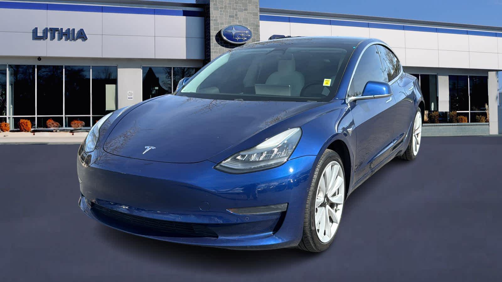 Thumbnail: 2019 Tesla Model 3 - 1