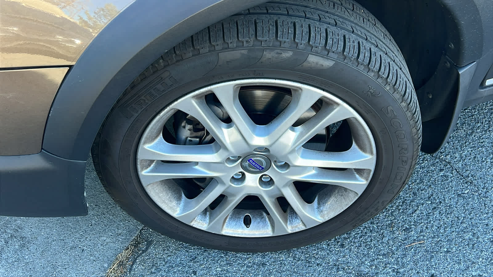 Thumbnail: 2016 Volvo XC70 - 3