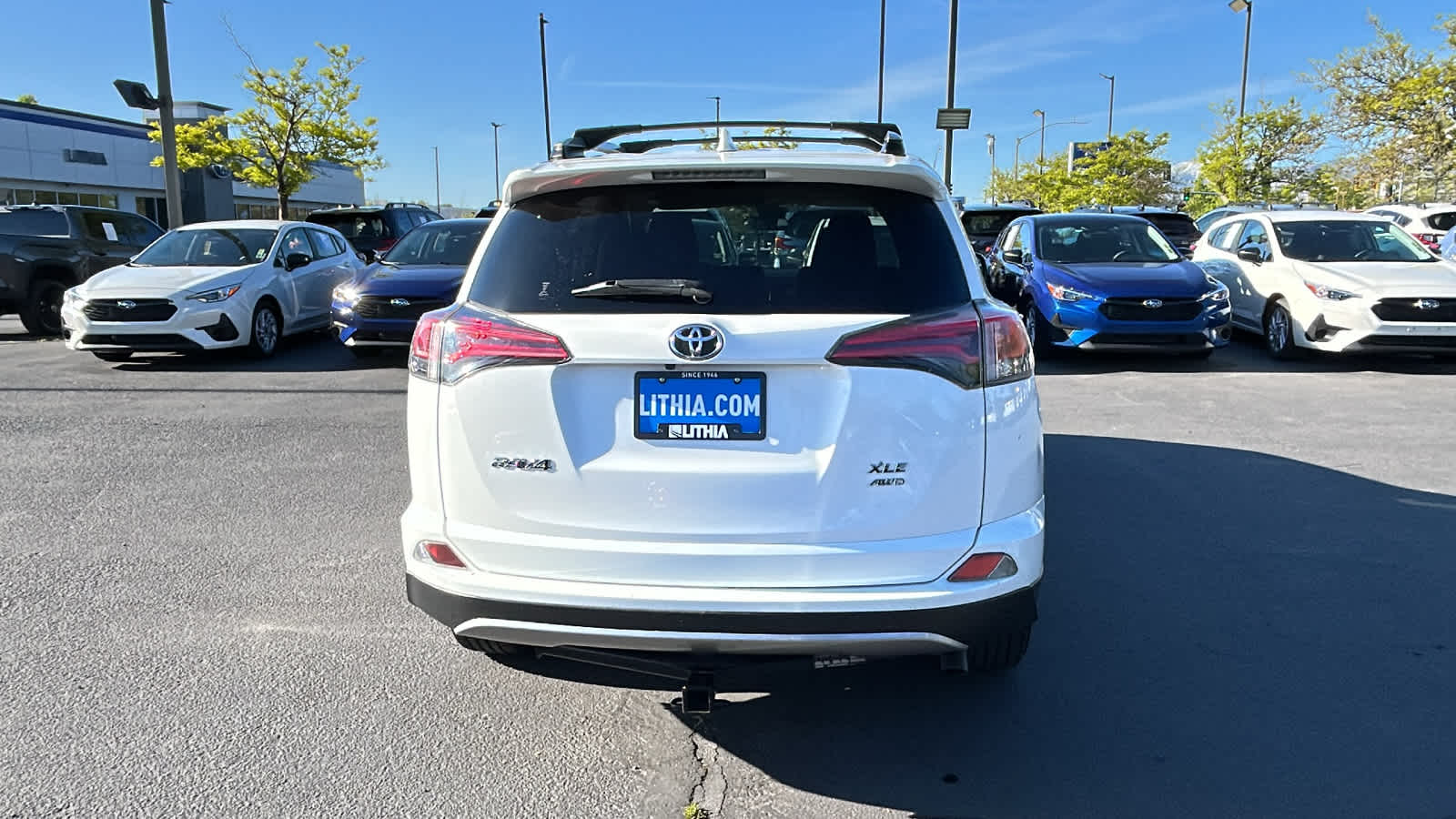 Thumbnail: 2017 Toyota RAV4 - 5