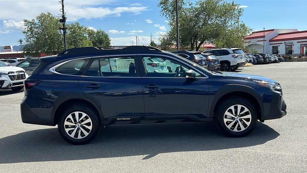 New 2025 Subaru Outback Base SUV
