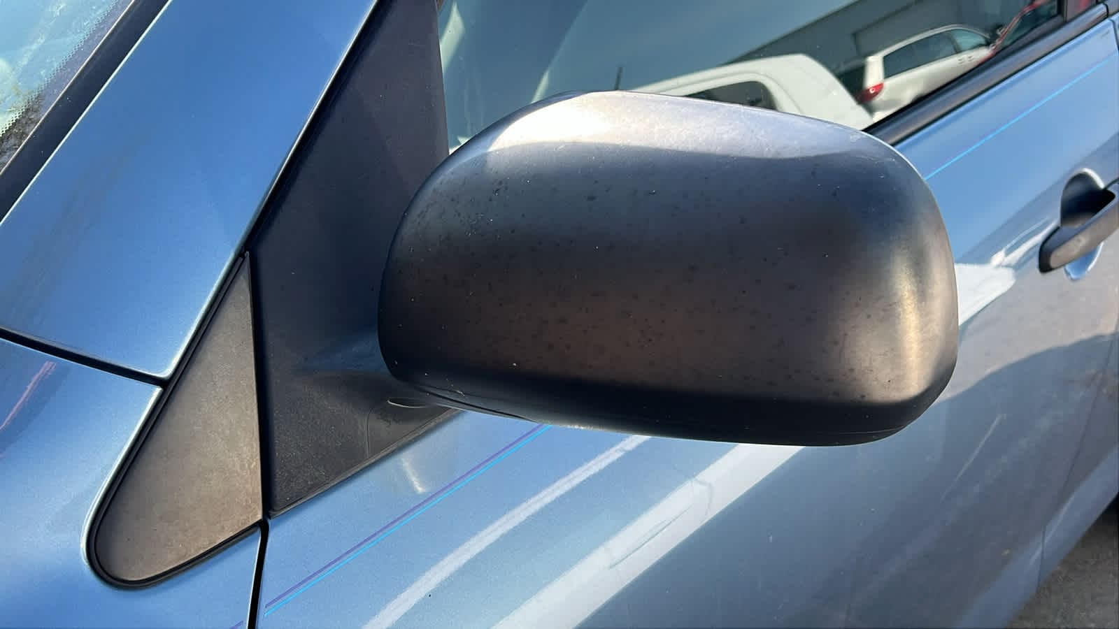 Thumbnail: 2011 Toyota RAV4 - 21