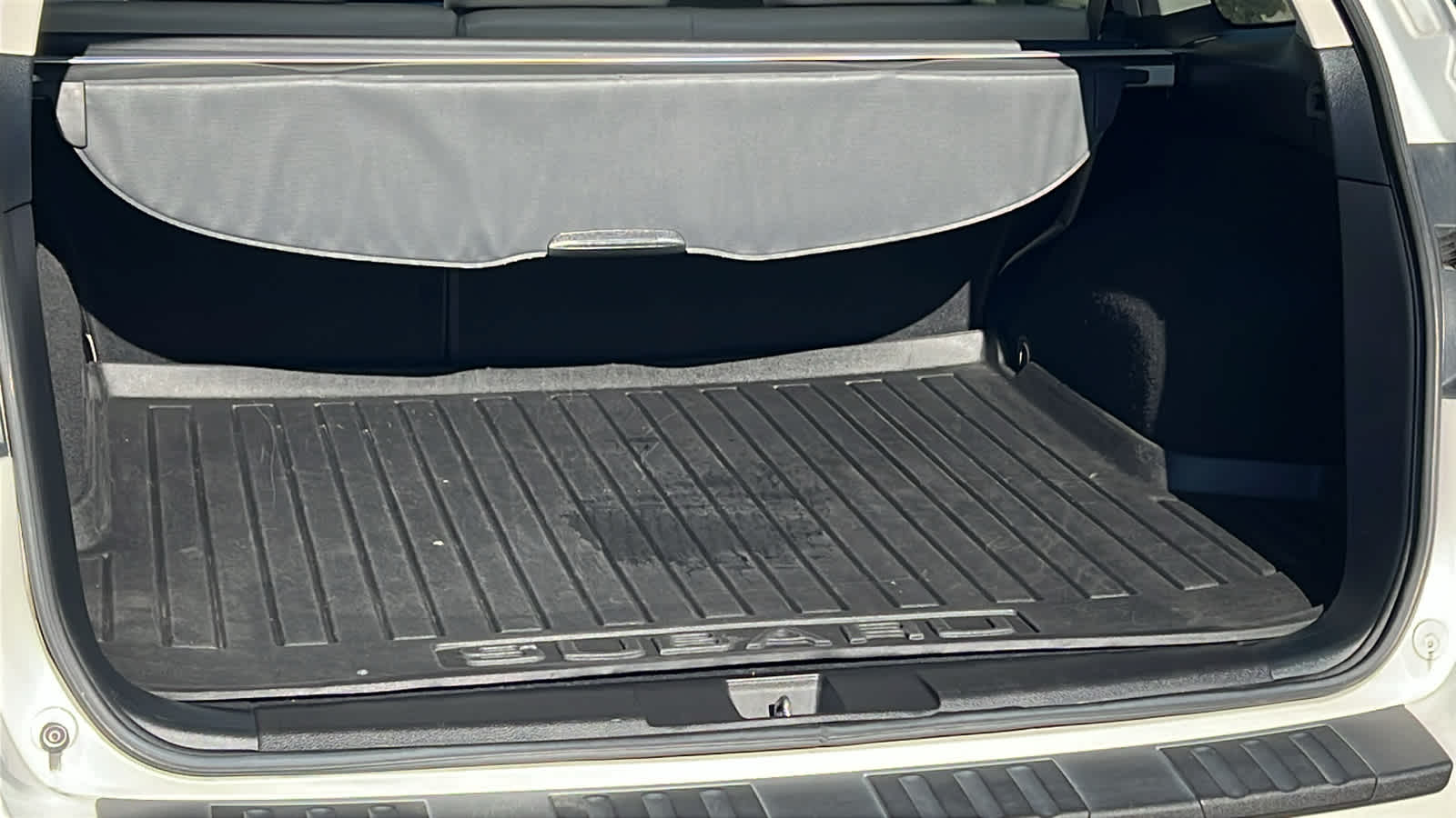 2014 Subaru Outback 2.5i Limited 27