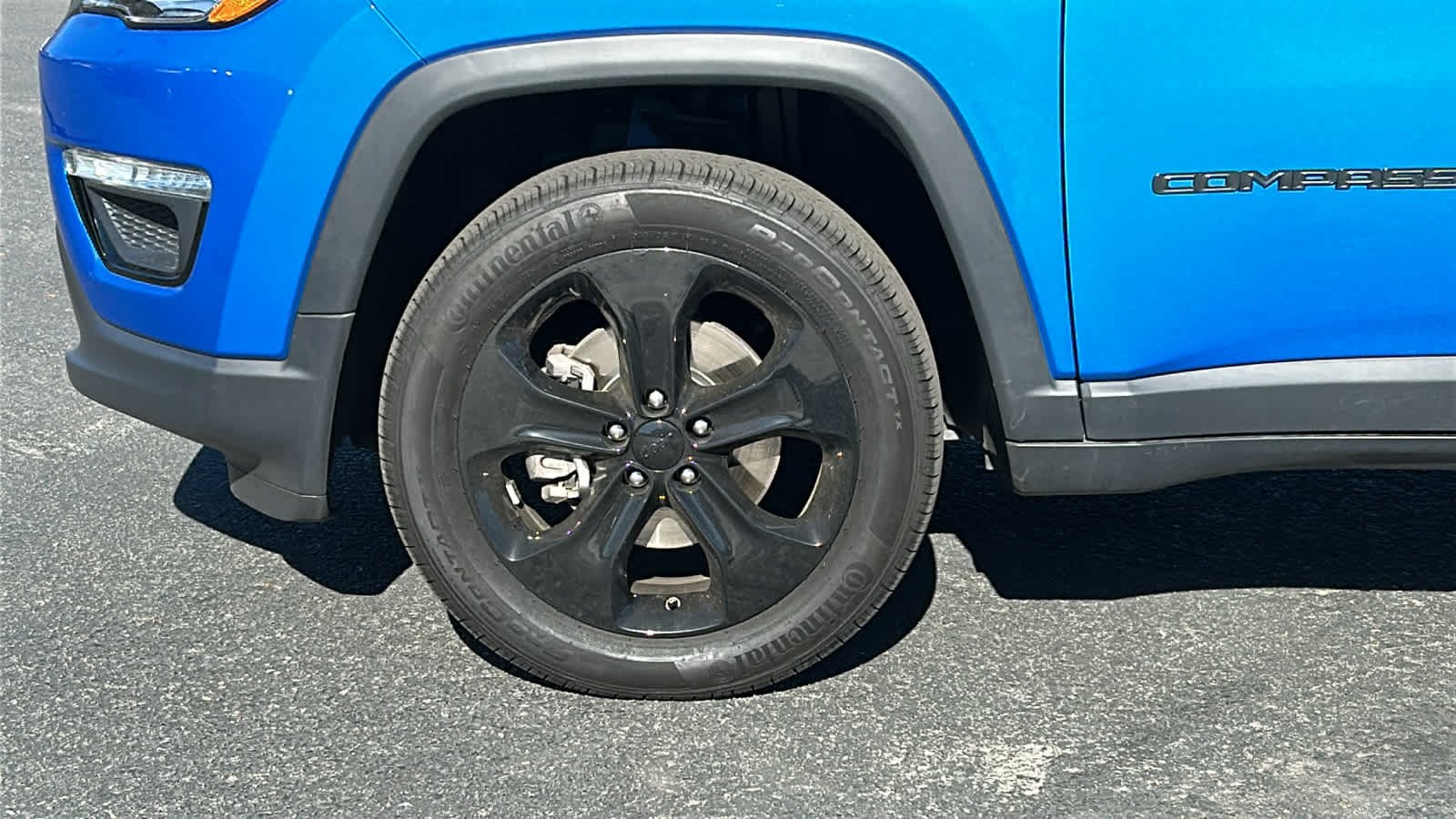 Thumbnail: 2020 Jeep Compass - 9