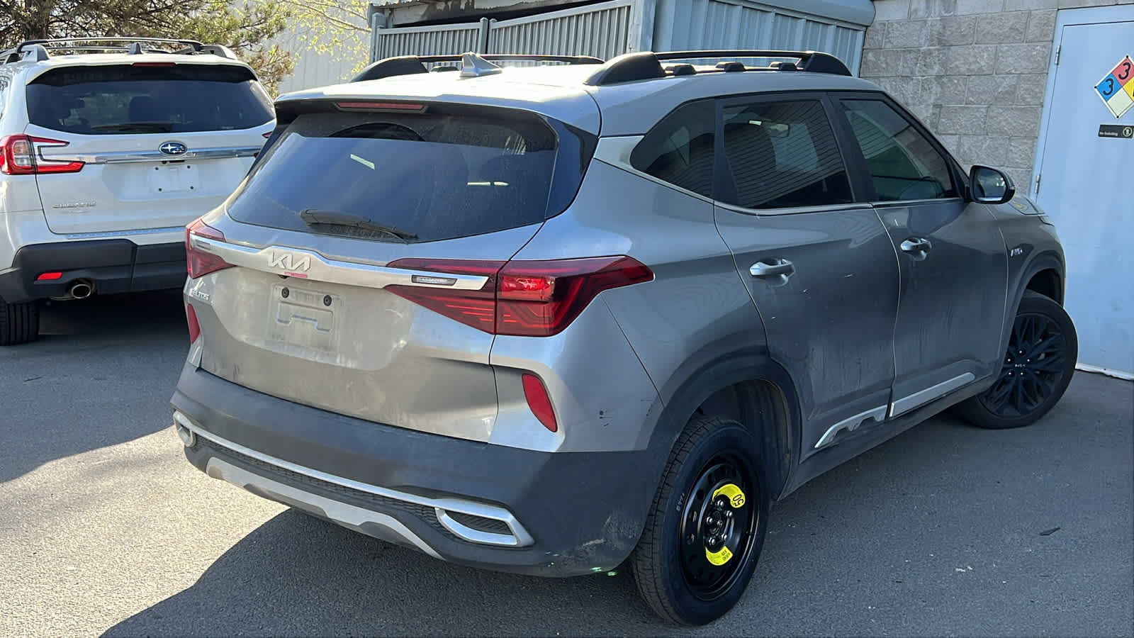 Thumbnail: 2023 Kia Seltos - 11