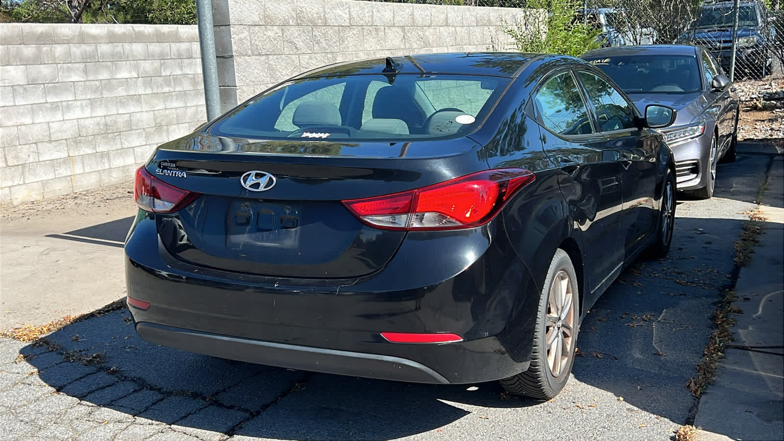 Thumbnail: 2015 Hyundai Elantra - 16