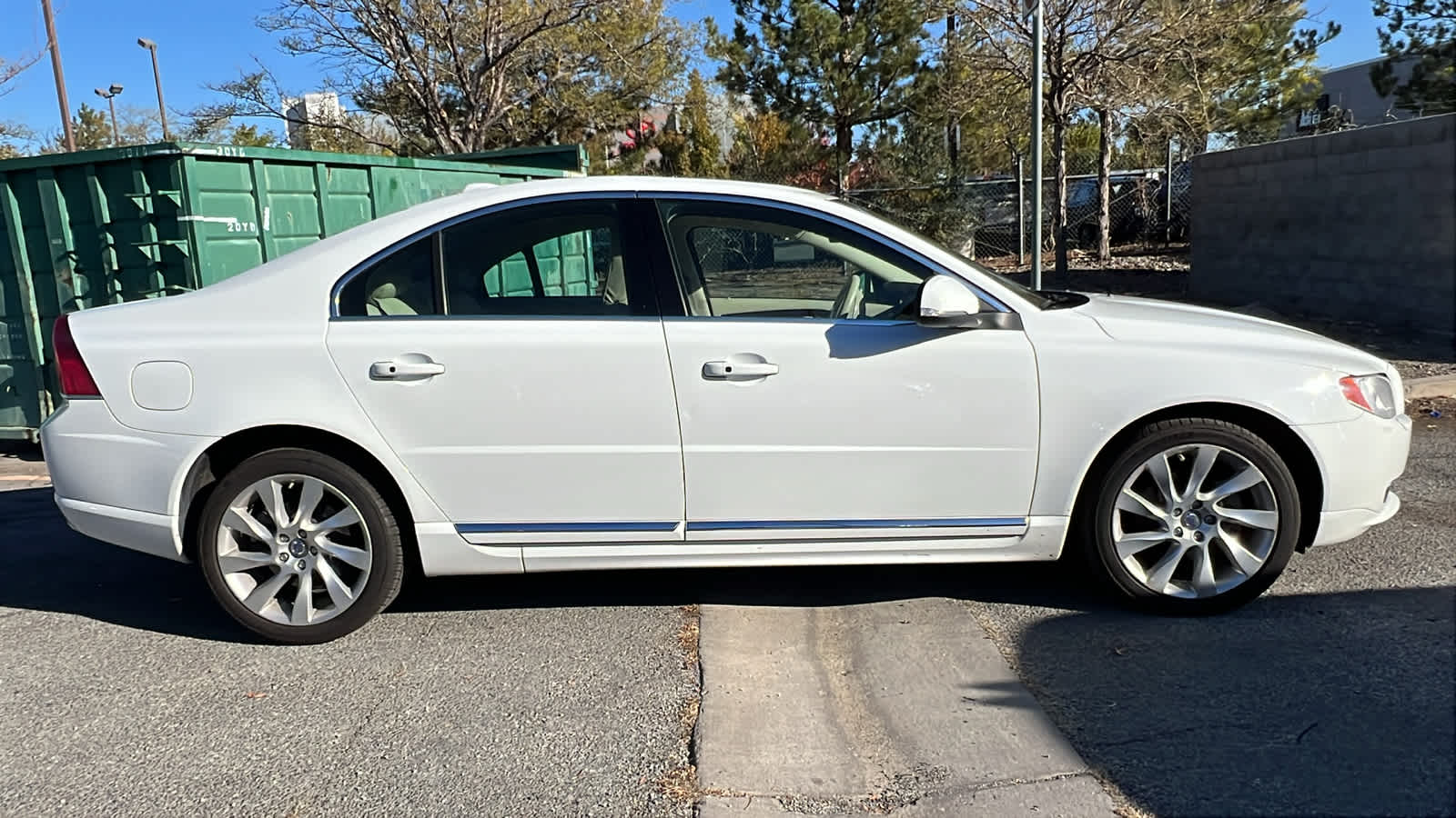 Thumbnail: 2012 Volvo S80 - 10