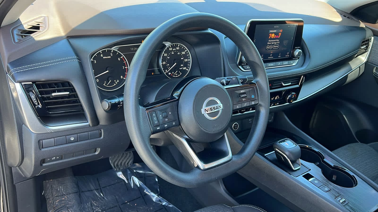 Thumbnail: 2021 Nissan Rogue - 10