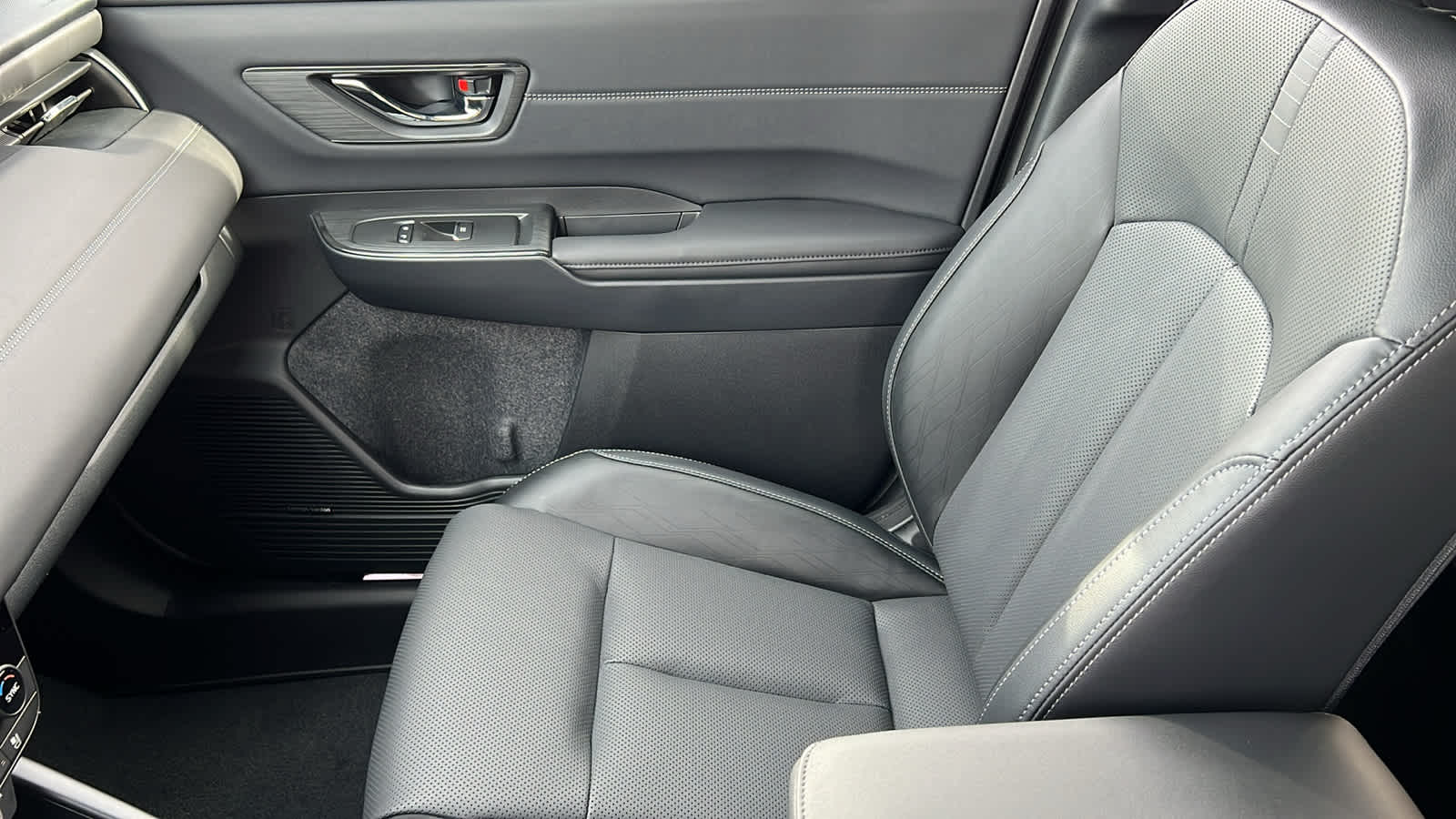 Thumbnail: 2026 Subaru Outback - 12