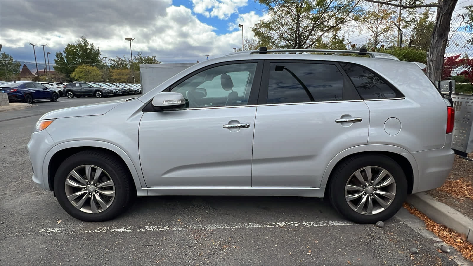 Thumbnail: 2012 Kia Sorento - 20
