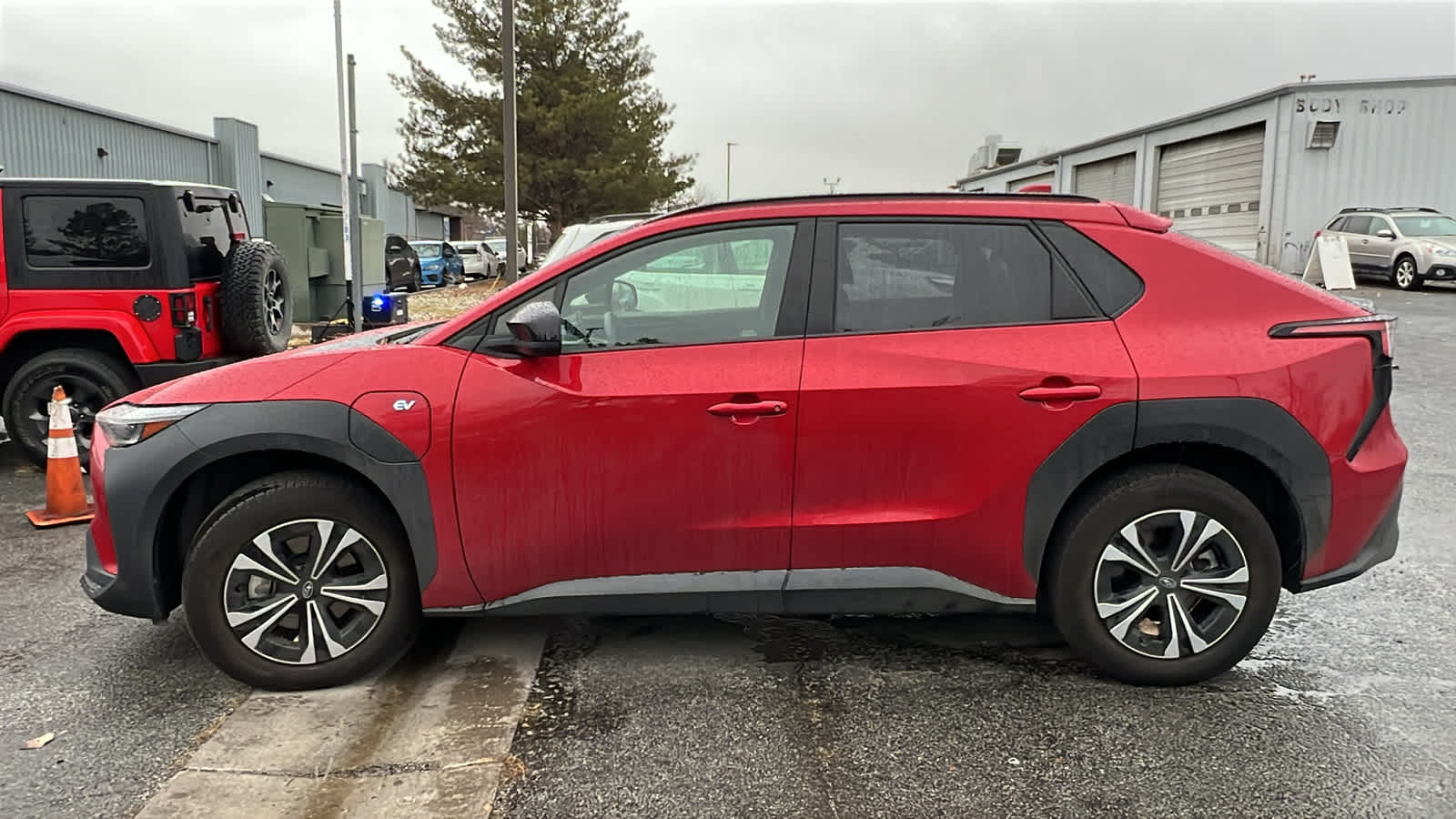 Thumbnail: 2024 Subaru Solterra - 8