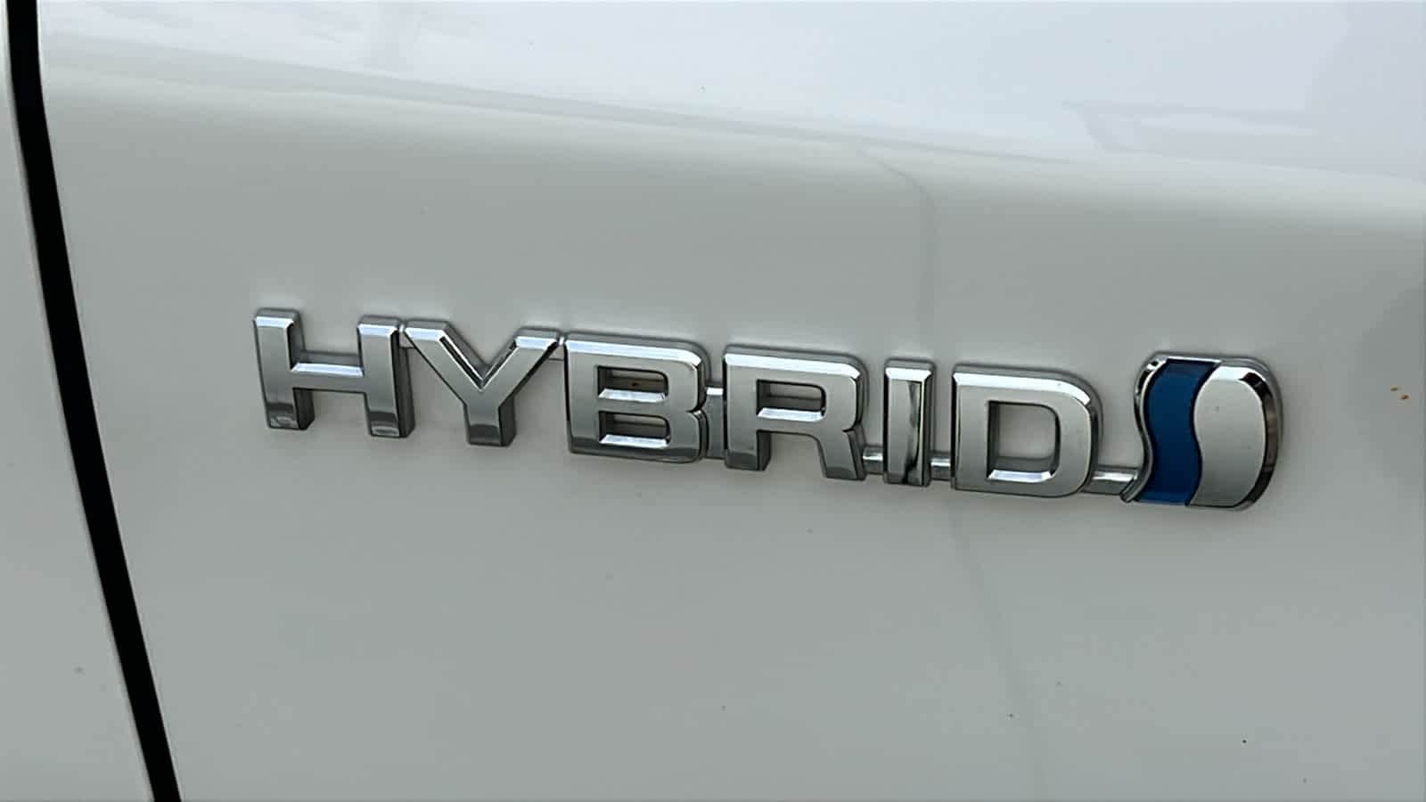 Thumbnail: 2013 Toyota Prius - 18