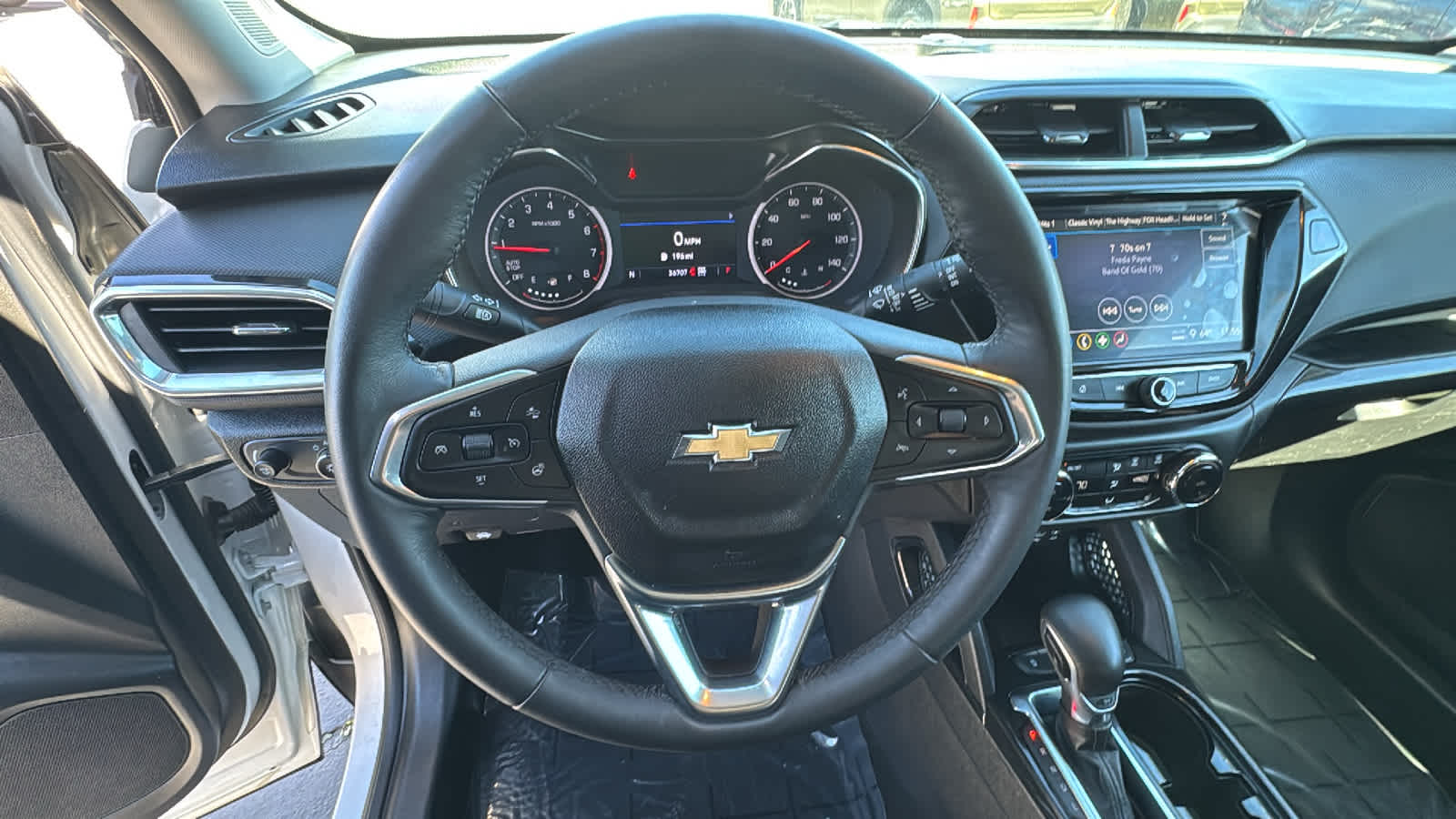 Thumbnail: 2022 Chevrolet TrailBlazer - 18