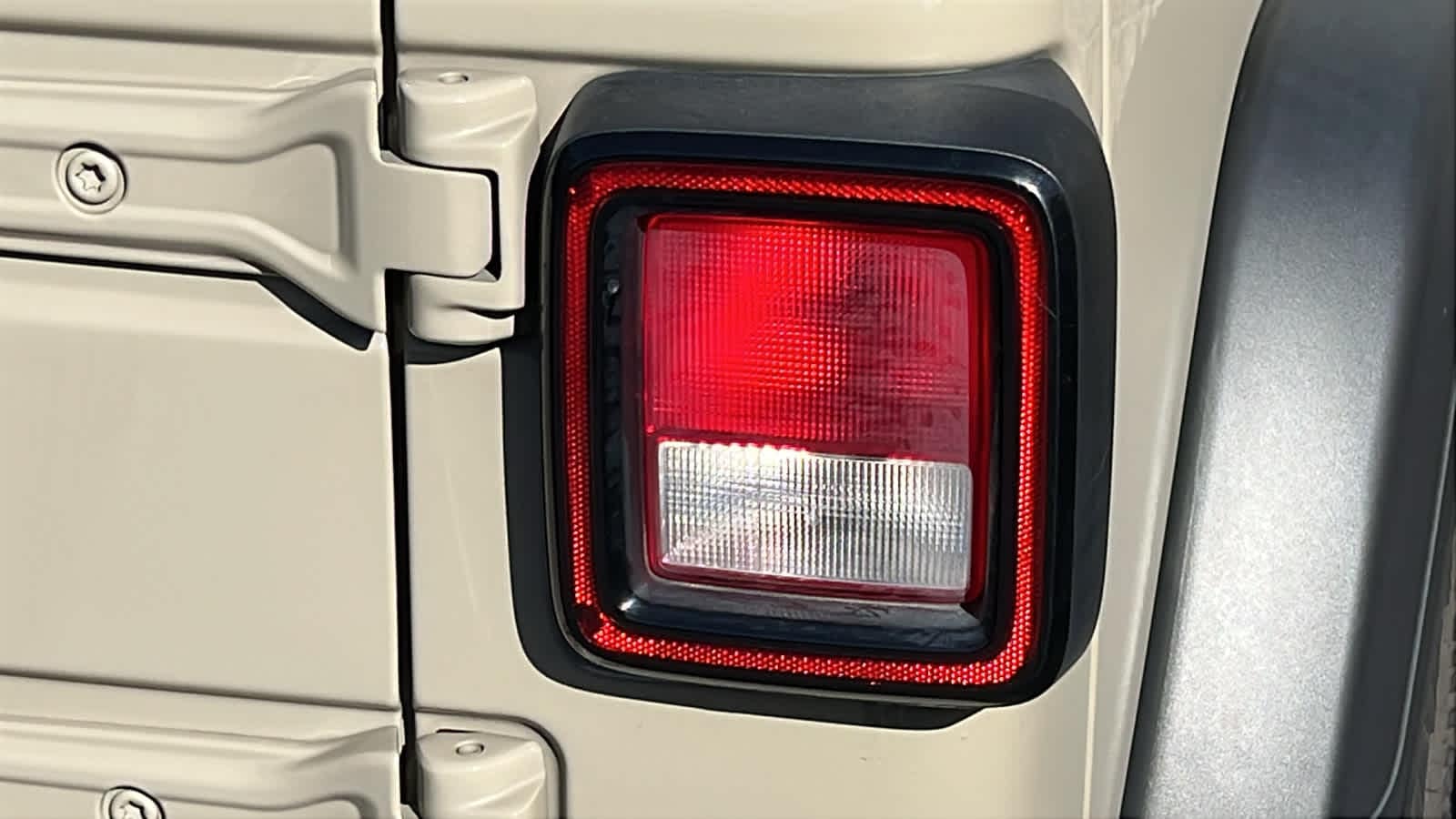 Thumbnail: 2022 Jeep Wrangler - 12