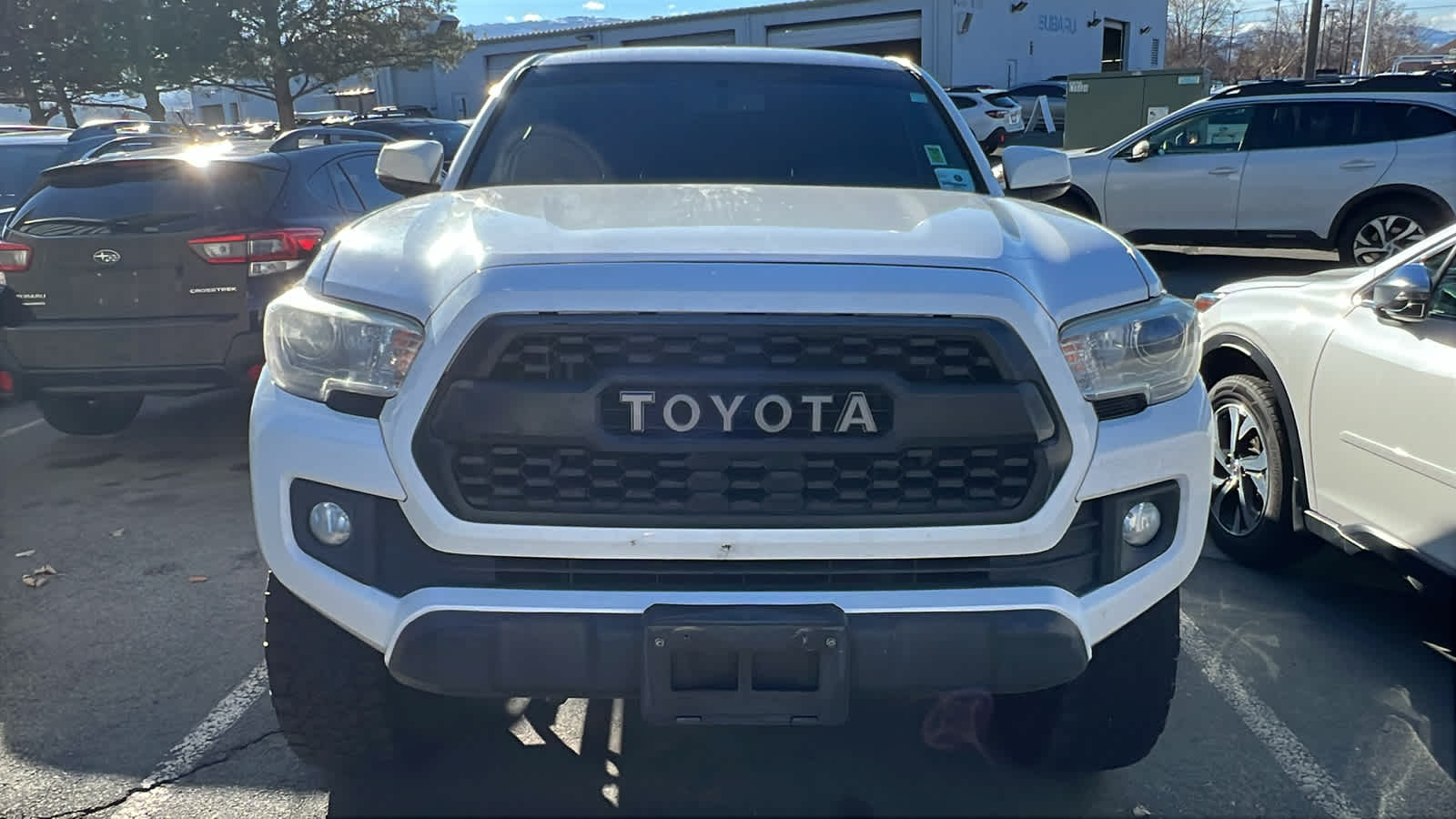Thumbnail: 2017 Toyota Tacoma - 2