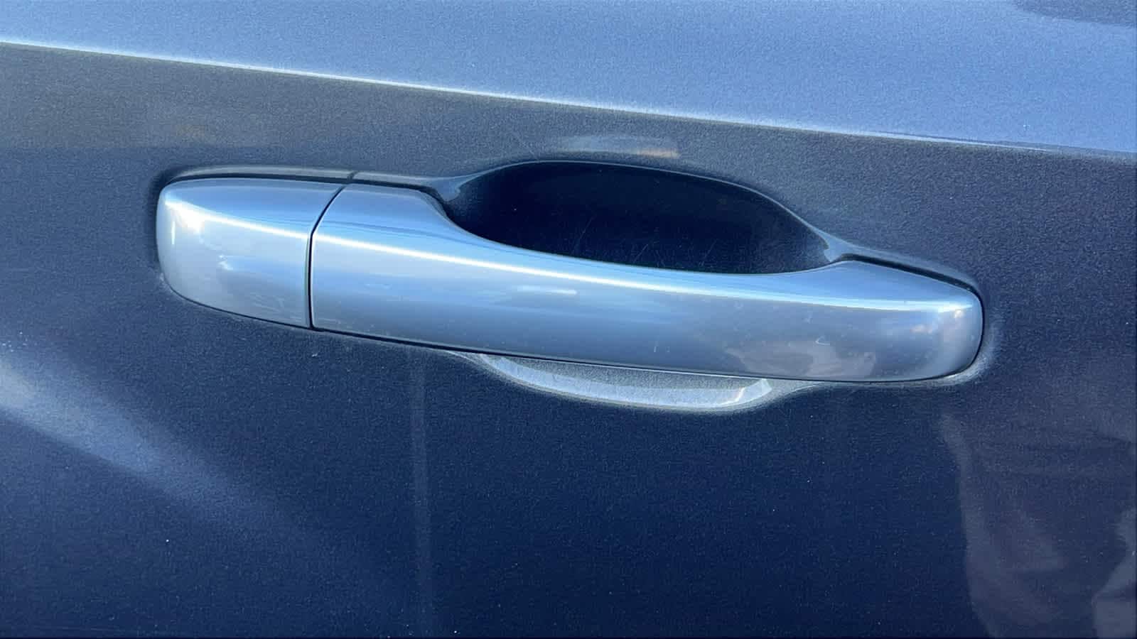 Thumbnail: 2016 Chrysler 300 - 9