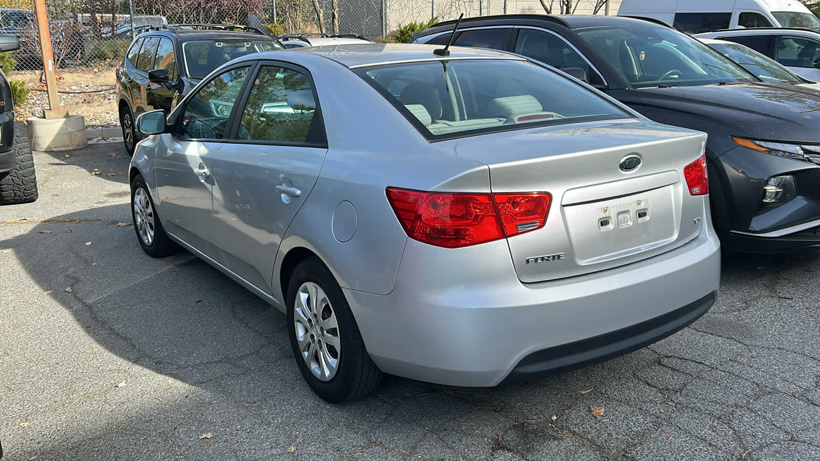 Thumbnail: 2011 Kia Forte - 9