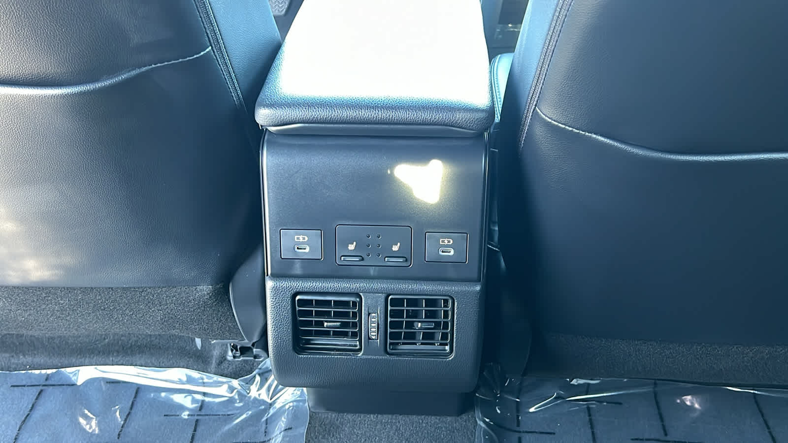 Thumbnail: 2023 Subaru Solterra - 25