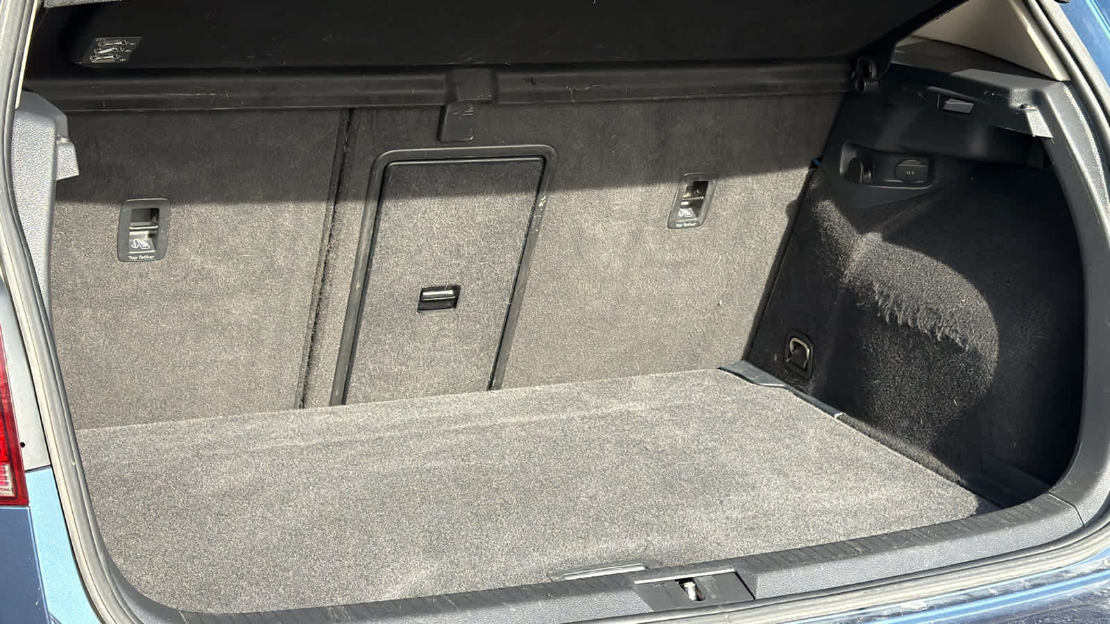 Thumbnail: 2017 Volkswagen Golf - 27