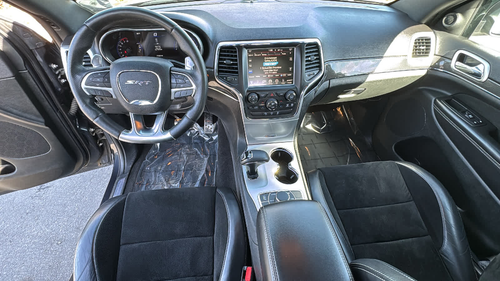 Thumbnail: 2014 Jeep Grand Cherokee - 26