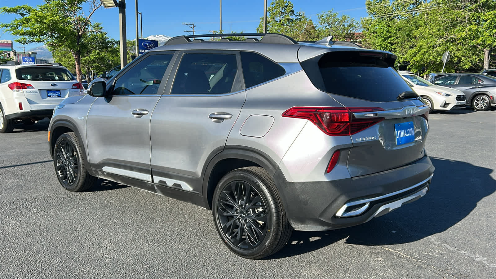 Thumbnail: 2023 Kia Seltos - 7