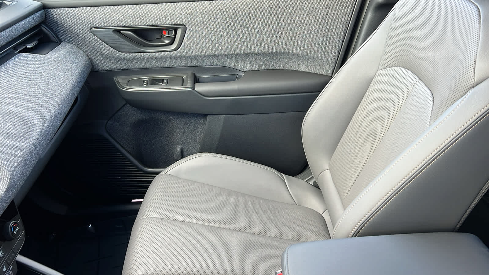 Thumbnail: 2026 Subaru Outback - 12