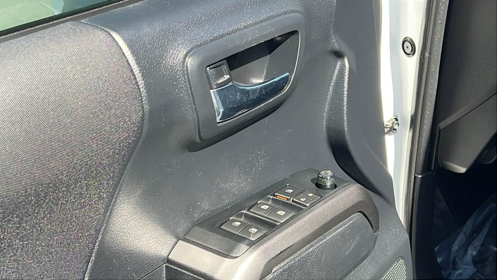 Thumbnail: 2019 Toyota Tacoma - 22