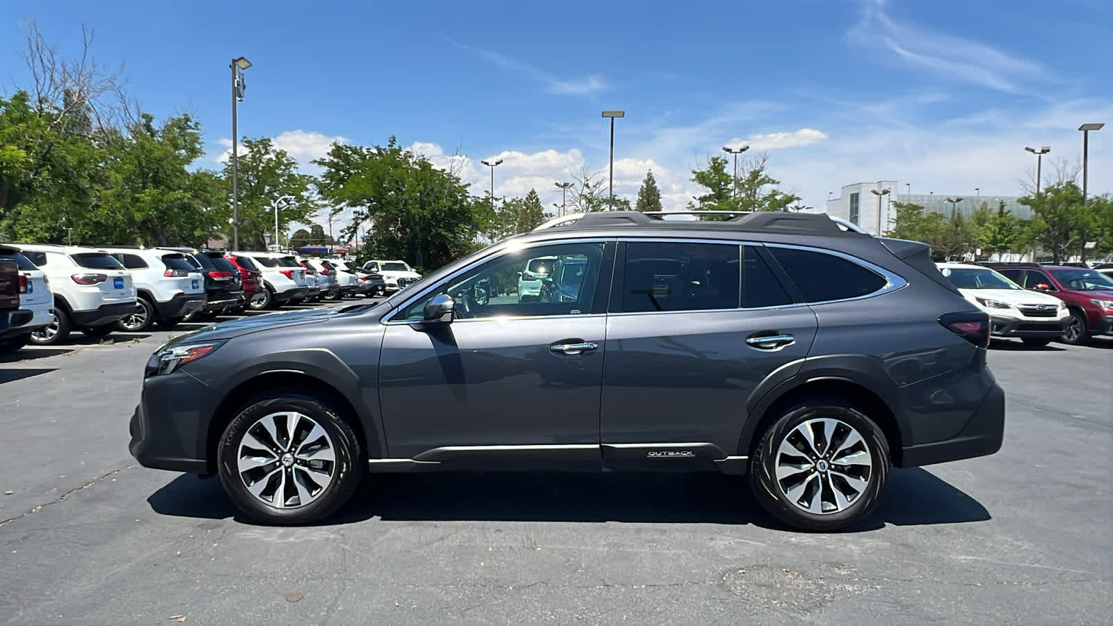 2024 Subaru Outback Touring 8