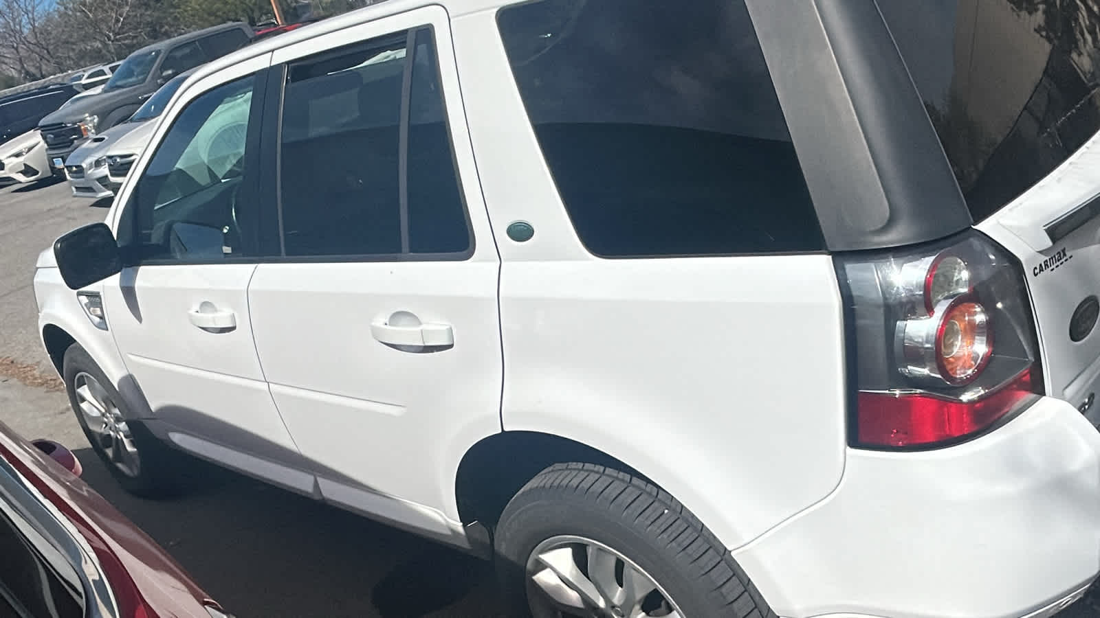 Thumbnail: 2014 Land Rover LR2 - 9