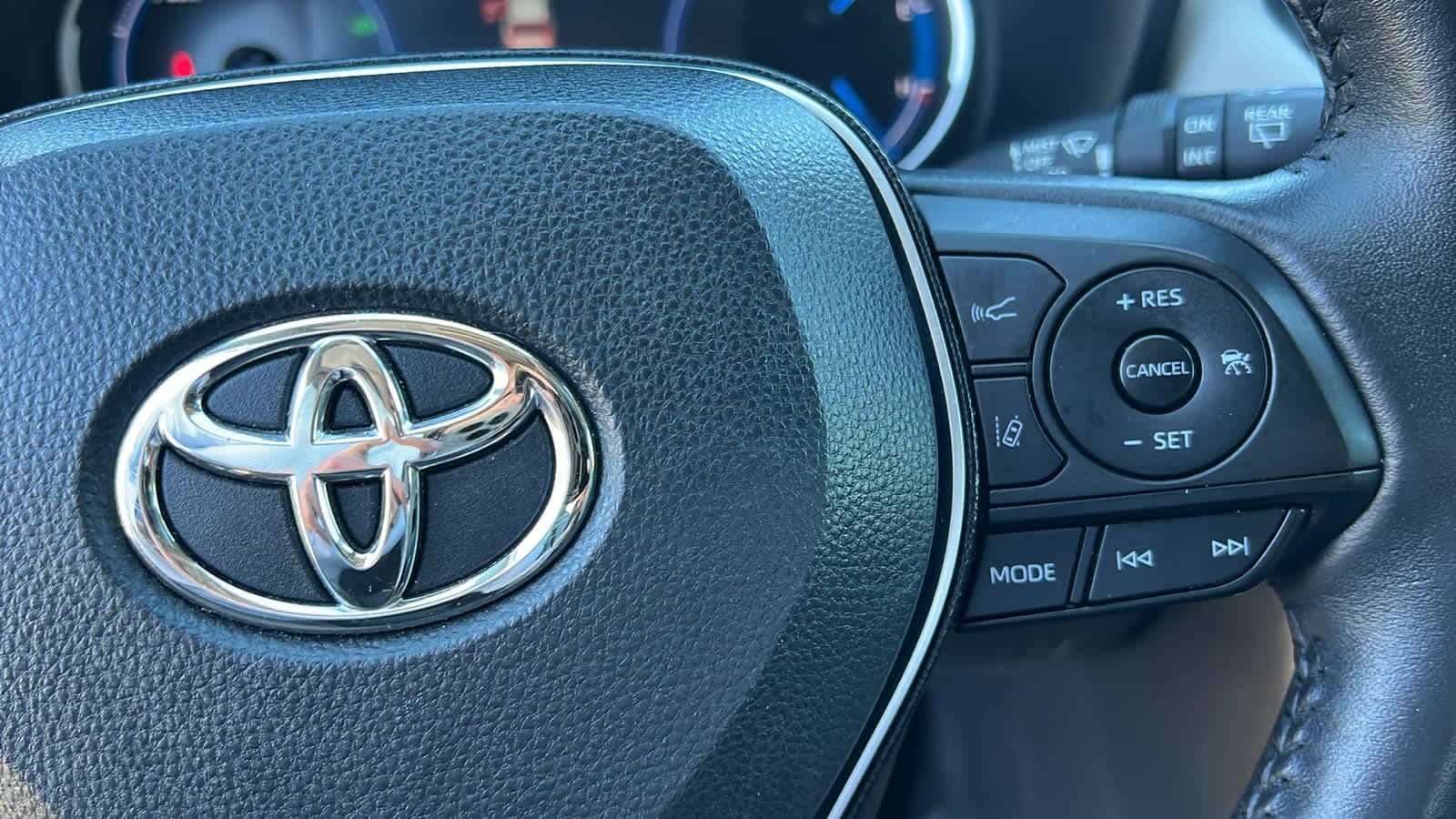 Thumbnail: 2021 Toyota RAV4 - 20