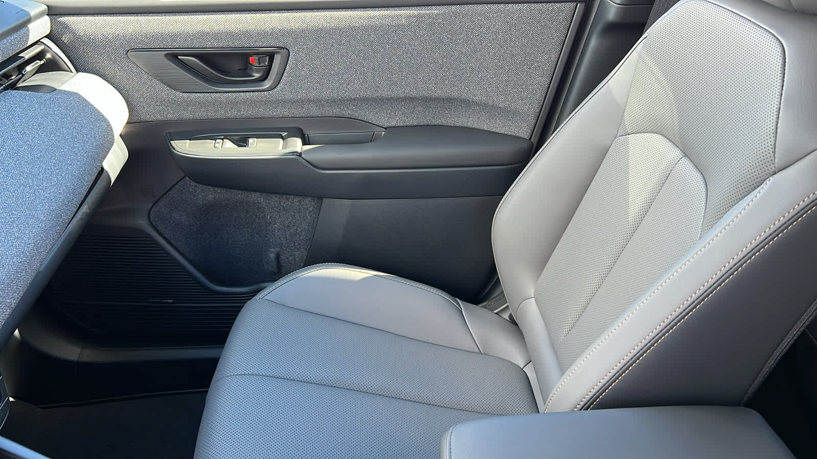 Thumbnail: 2026 Subaru Outback - 12