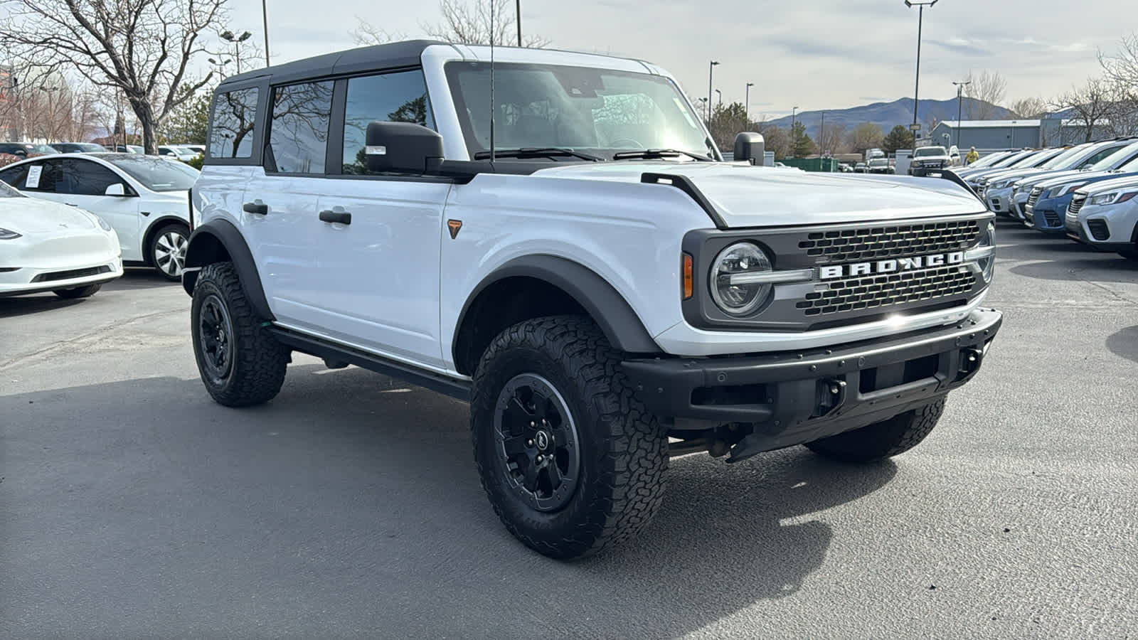 Thumbnail: 2022 Ford Bronco - 3