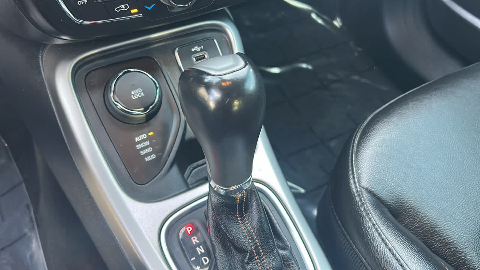 Thumbnail: 2019 Jeep Compass - 13