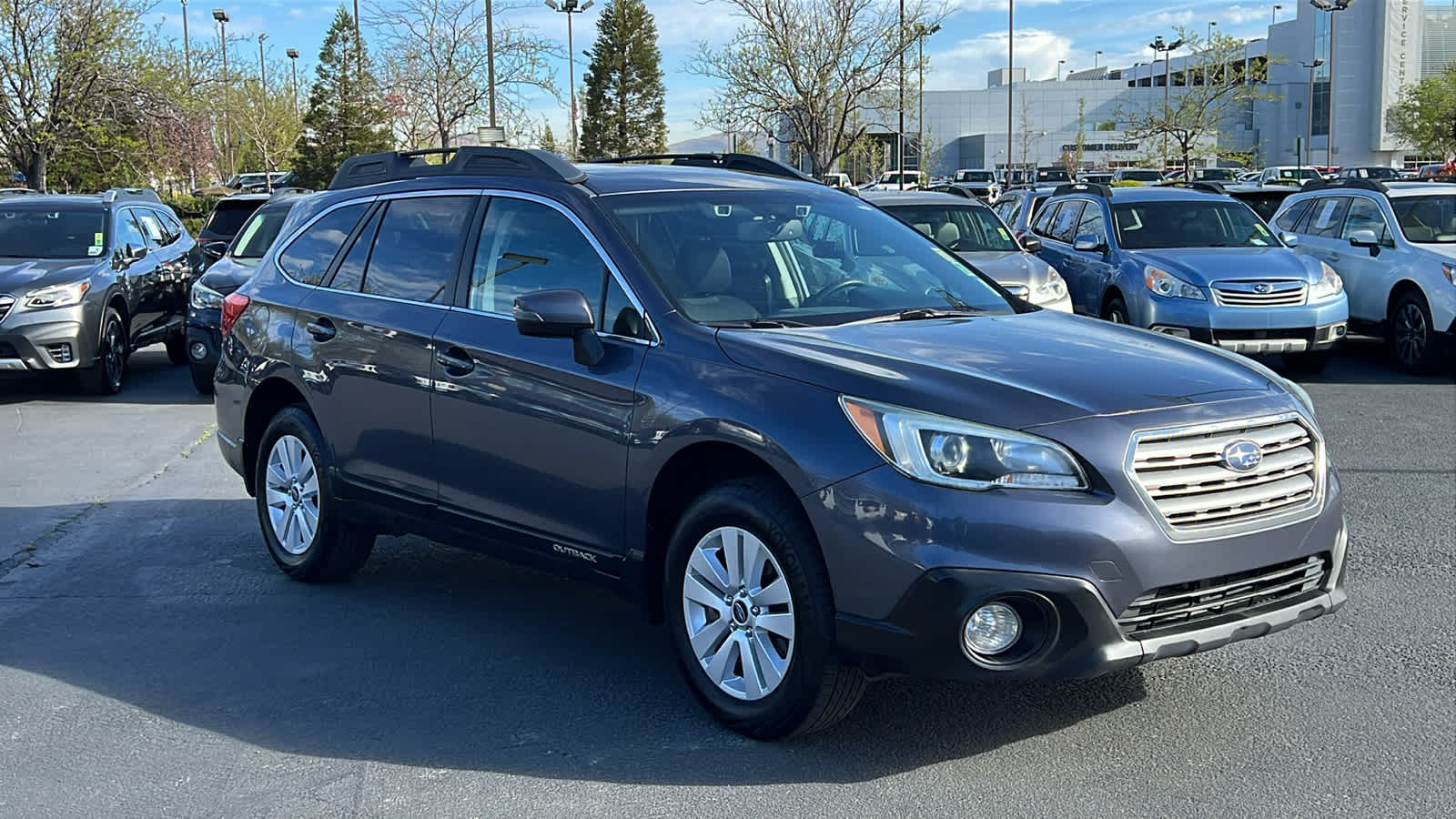 Thumbnail: 2015 Subaru Outback - 3
