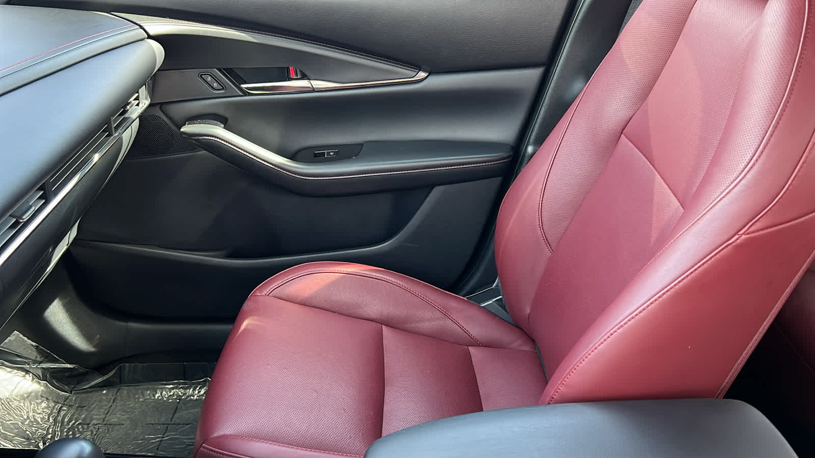 Thumbnail: 2024 Mazda CX-30 - 12