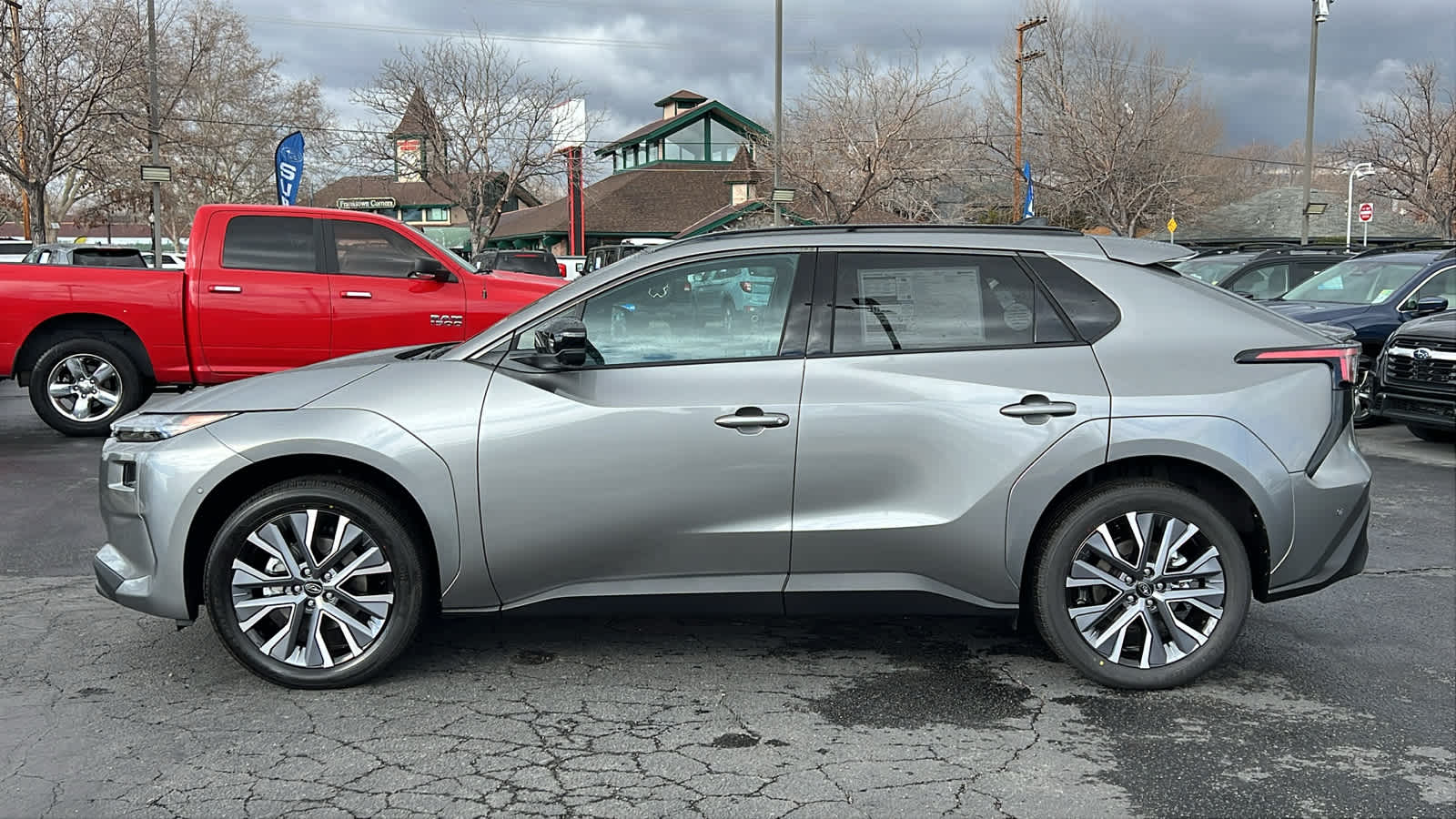 Thumbnail: 2026 Subaru Solterra - 8