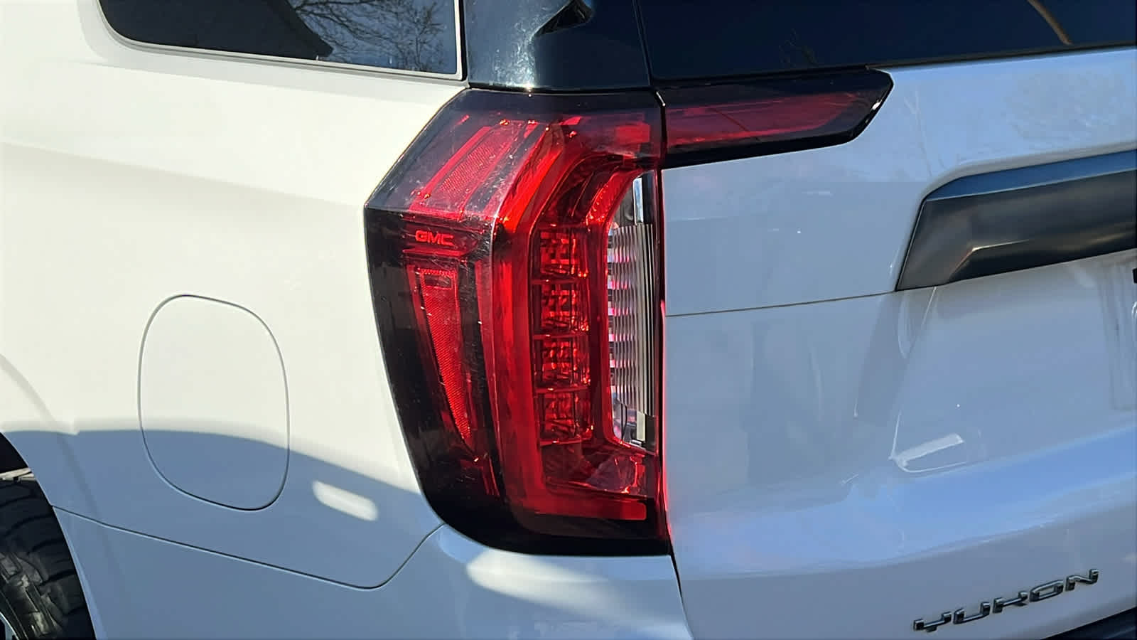 Thumbnail: 2021 GMC Yukon - 16