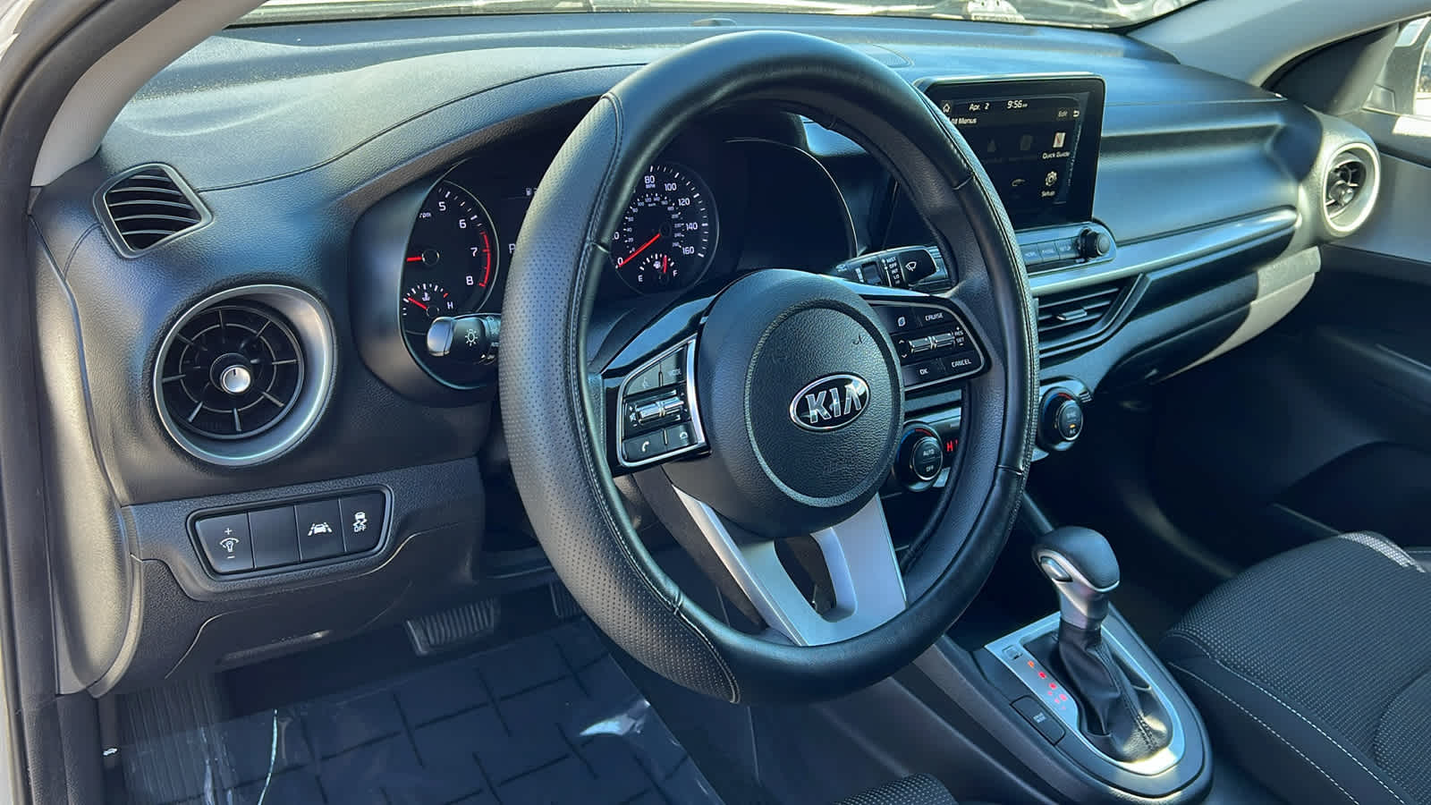 Thumbnail: 2019 Kia Forte - 10