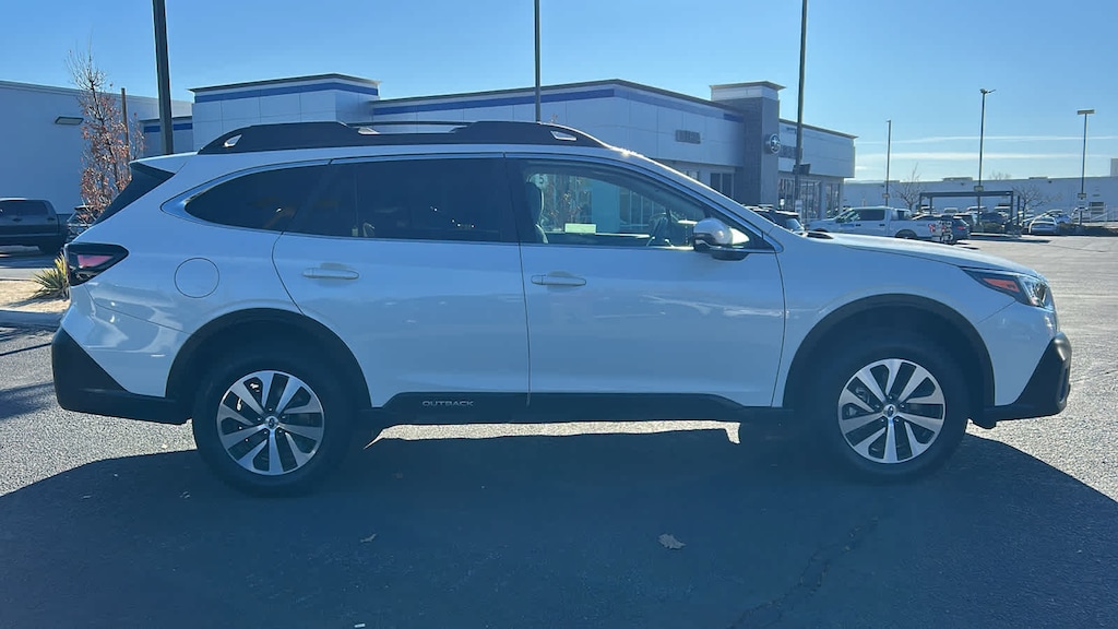 Used 2022 Subaru Outback Premium SUV