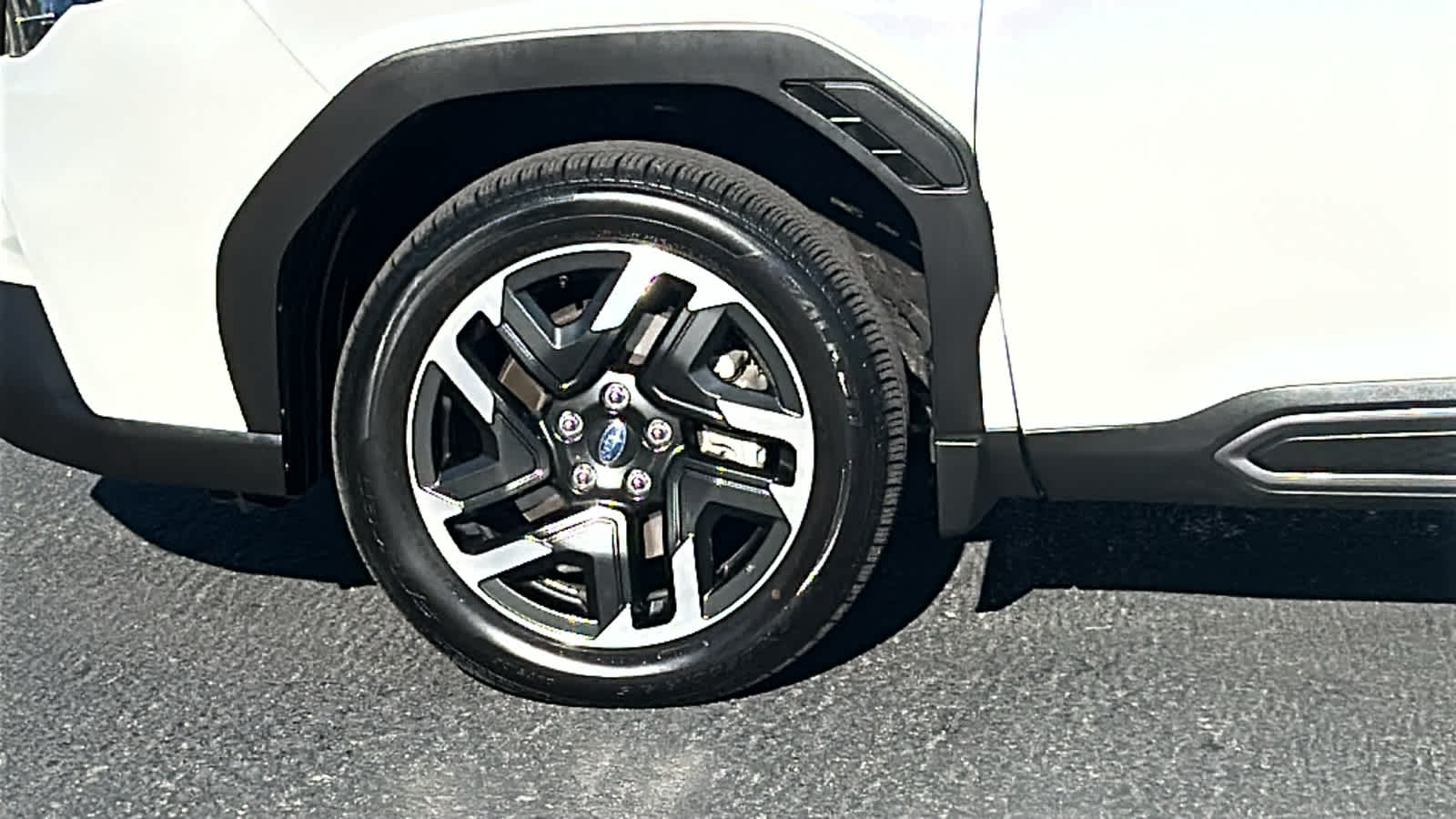 Thumbnail: 2025 Subaru Forester - 8