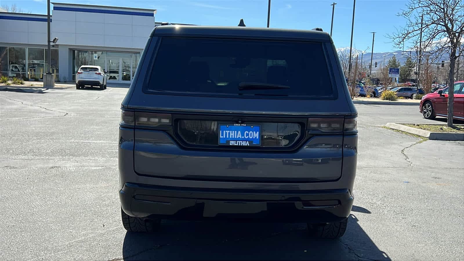 Thumbnail: 2022 Jeep Grand Wagoneer - 6