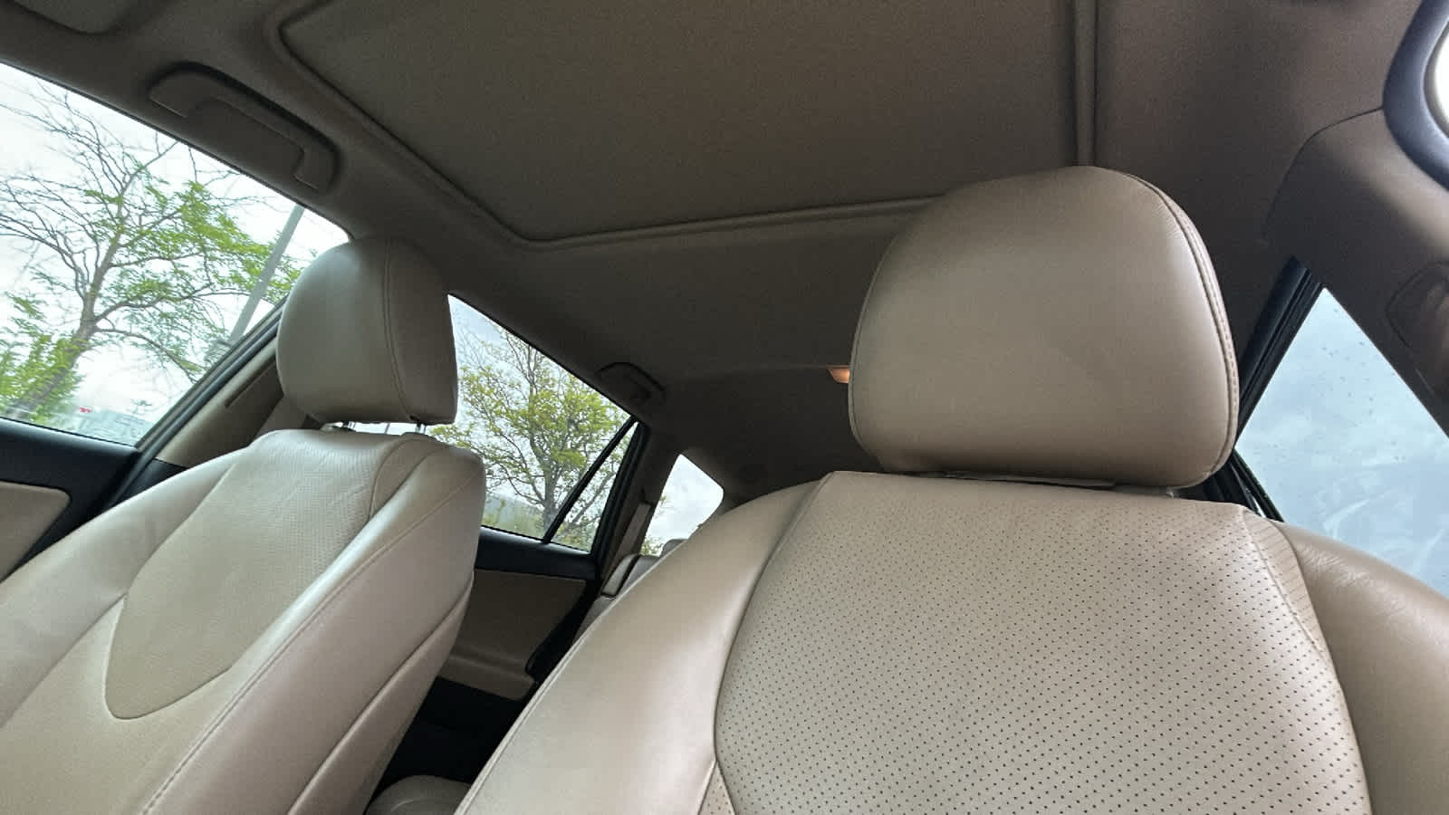 Thumbnail: 2011 Toyota RAV4 - 11