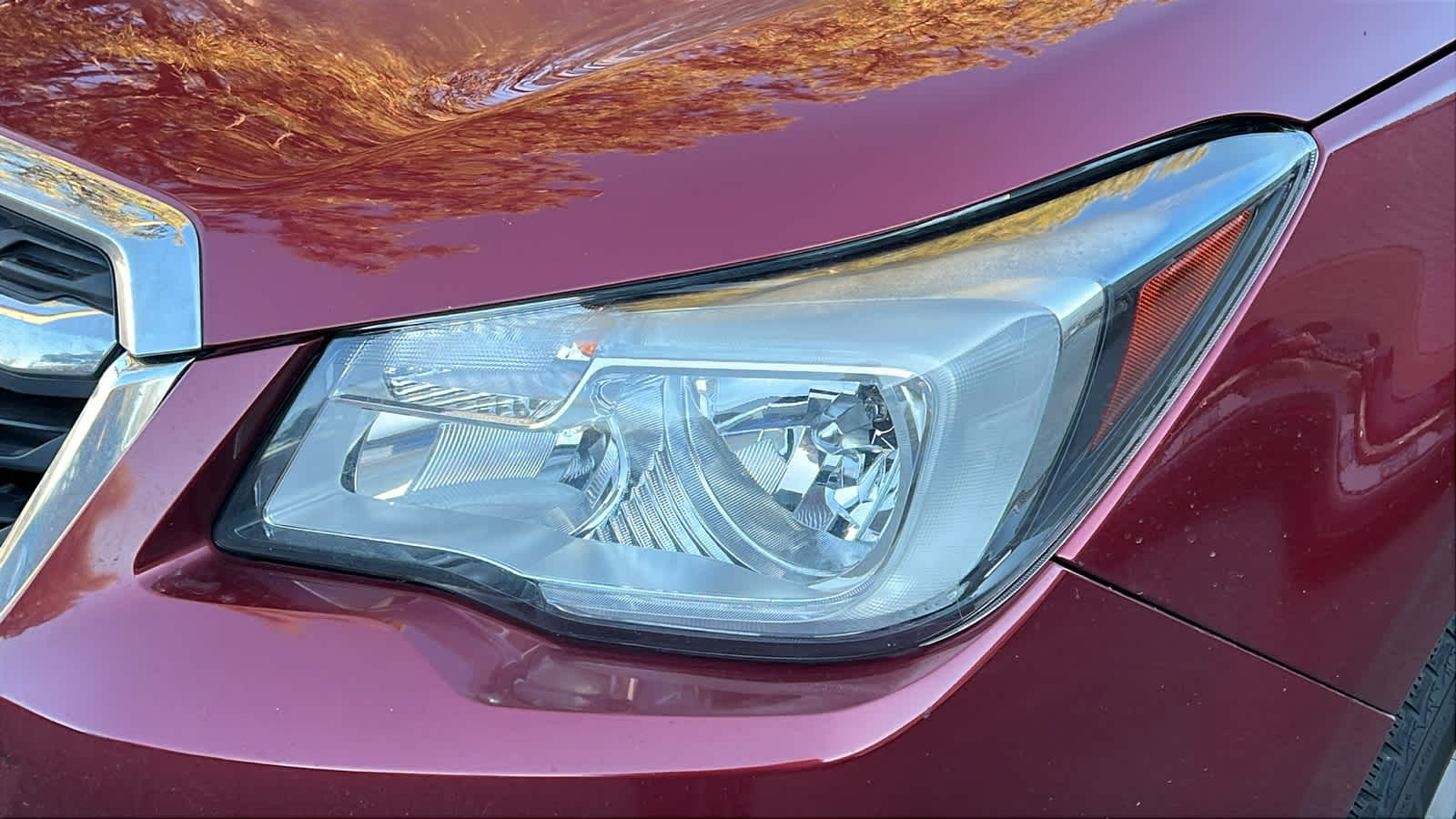 2018 Subaru Forester 2.5i Premium photo 4